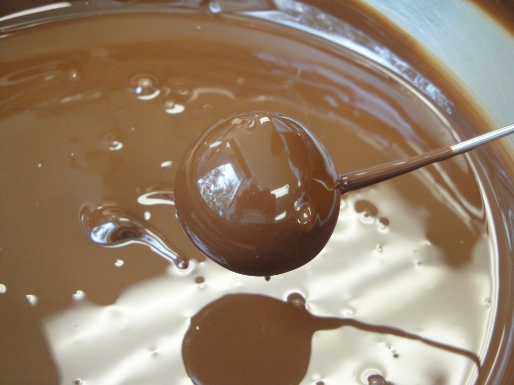 tempered couverture chocolate
